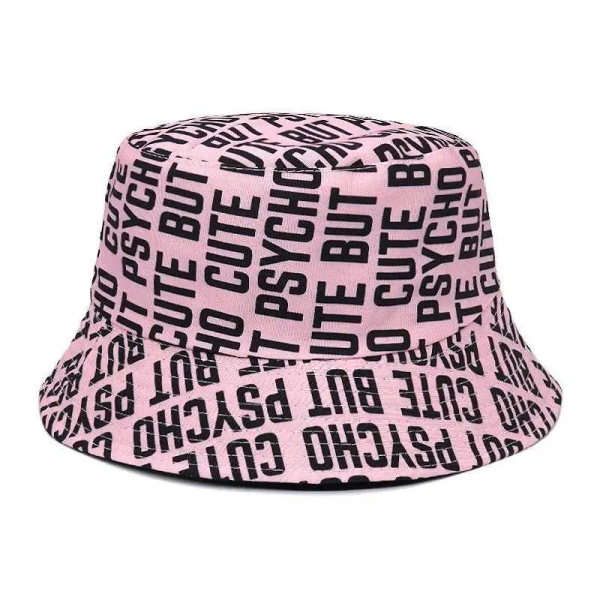 Schattig met een edge — Onze Buckethat Cute But Psycho is gemaakt voor wie de spotlight durft te pakken op elk event.