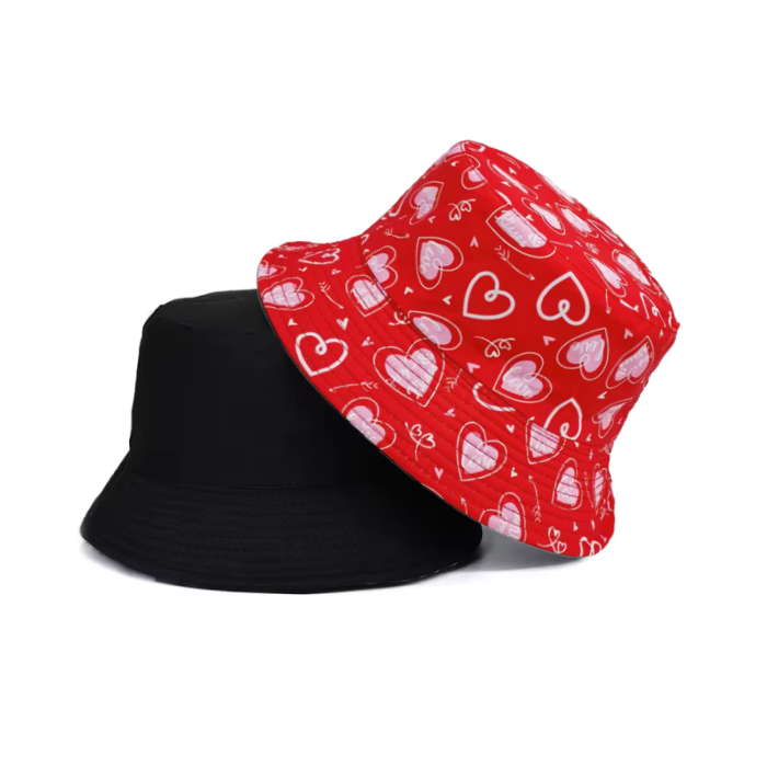 Voeg een vleugje liefde toe aan je look met onze Buckethat Hartjes. Ideaal voor romantische rave vibes en zoete feestoutfits.