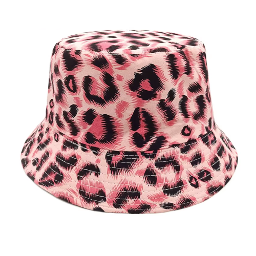 Maak een statement met onze Buckethat Panterprint. Wild, stijlvol en ready voor elk feestje of festivalweekend.